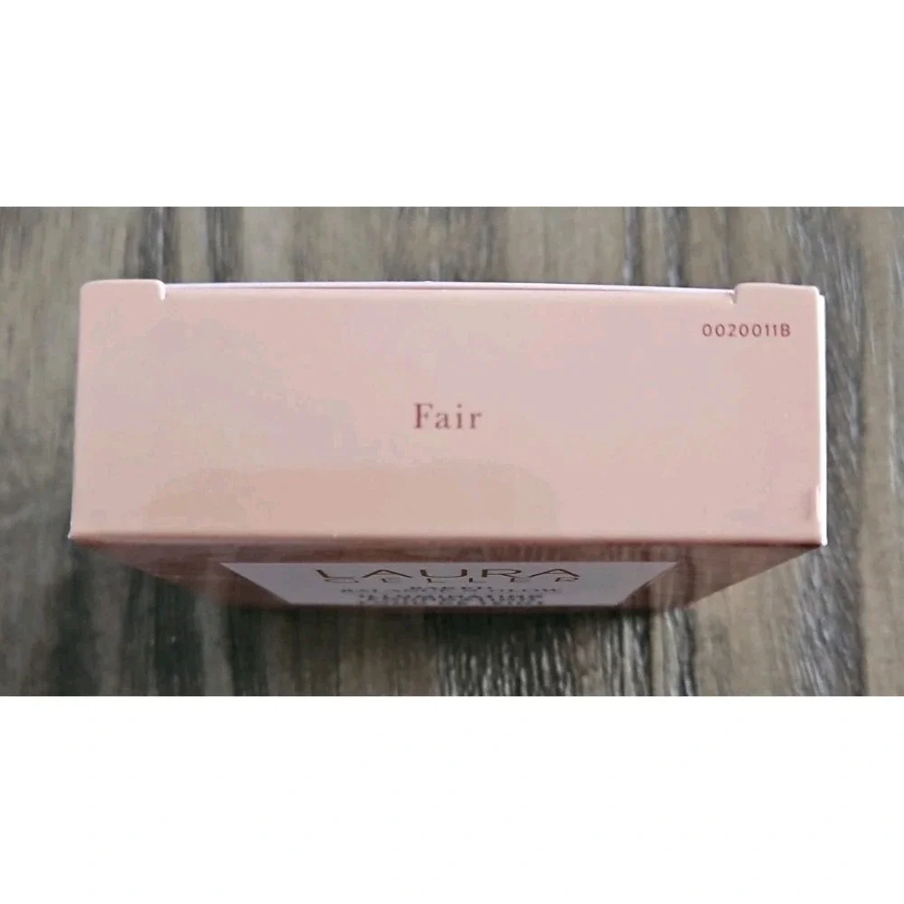 Laura Geller Baked Balance-N-Glow Illuminating Foundation FAIR 0.28 oz